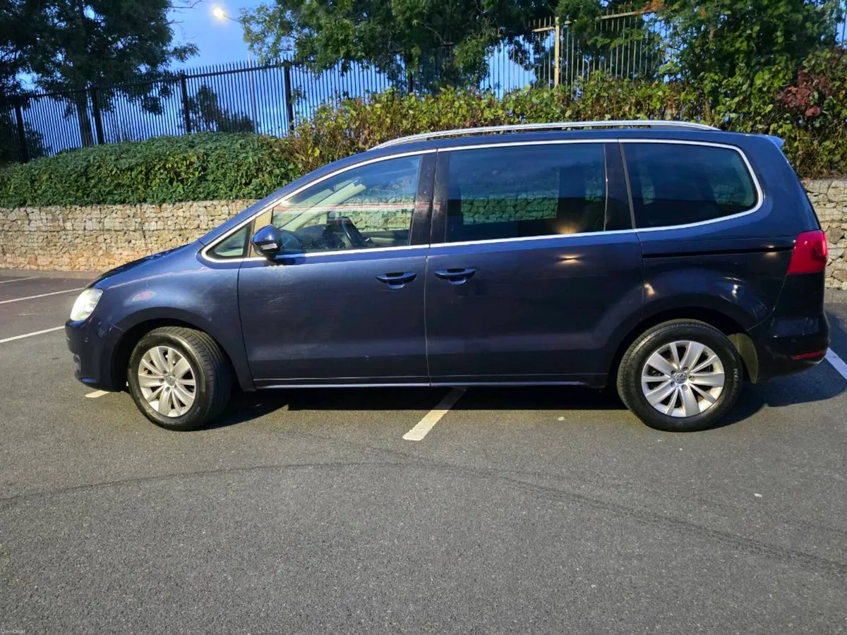 VOLKSWAGEN Sharan Automatic  7-Seater - Image 2