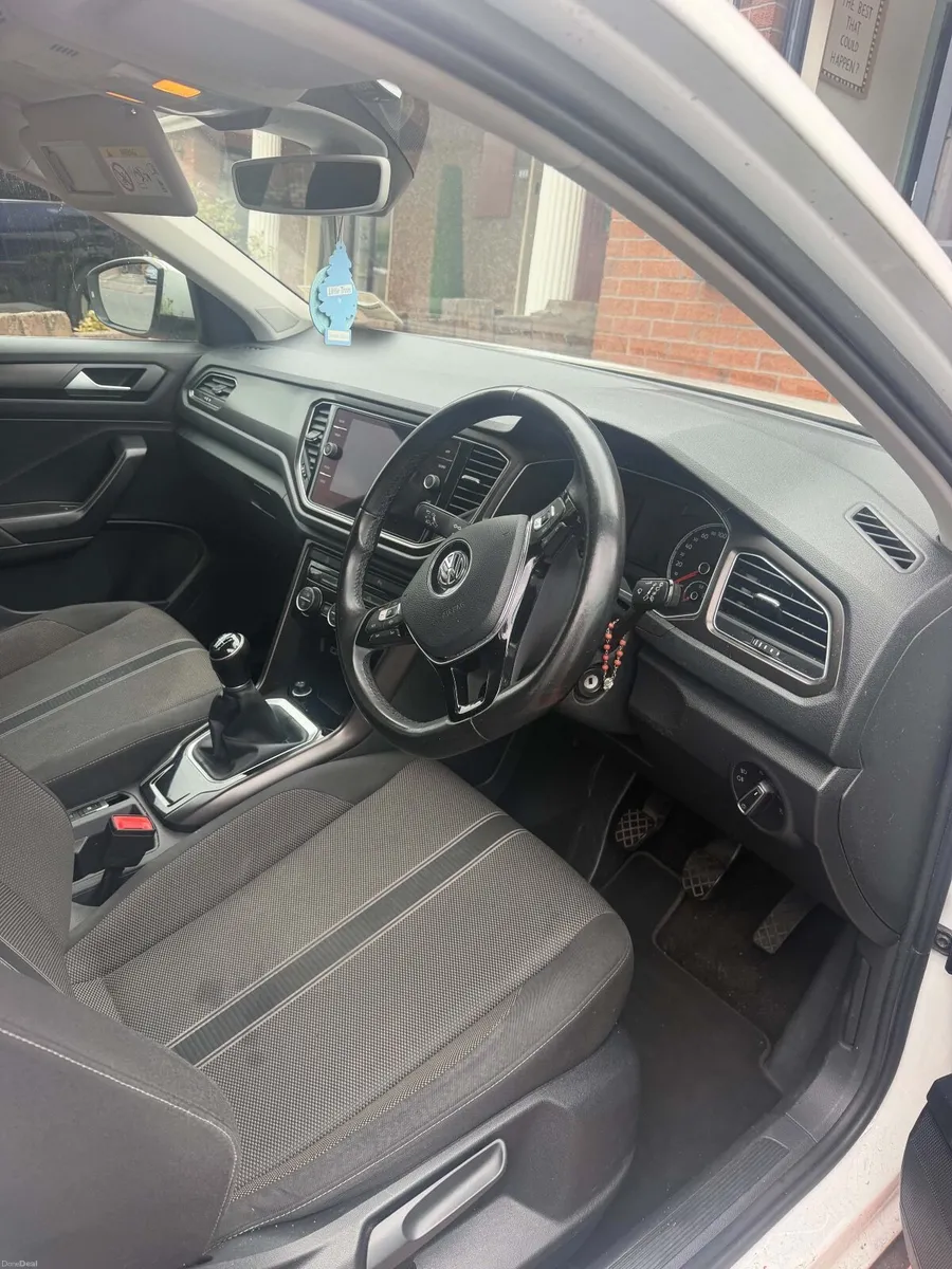 Volkswagen T-Roc 2019 - Image 3