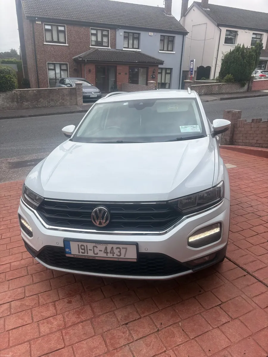 Volkswagen T-Roc 2019 - Image 1
