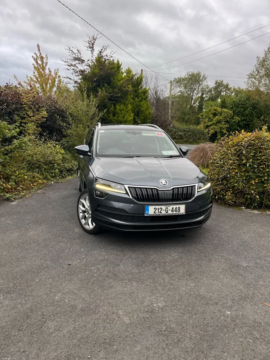 212 SKODA KAROQ STYLE 2.0 TDI 150HP 5DR - Image 1