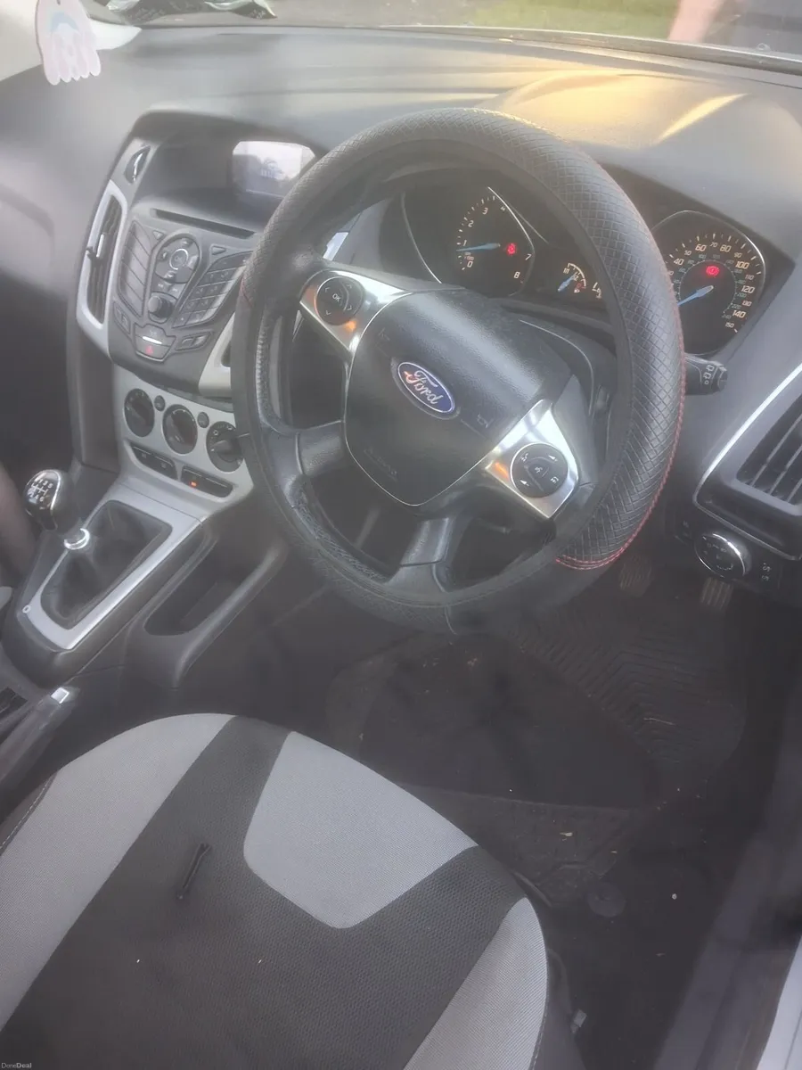 Ford Focus 2013 - Image 5