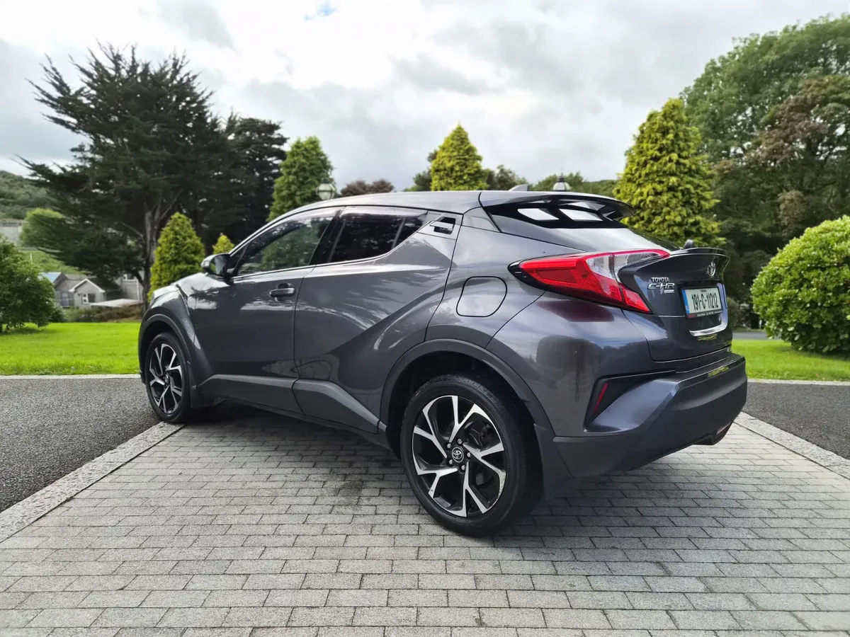 2019 Toyoya C-HR 1.2 T Sport // Petrol Manual - Image 6