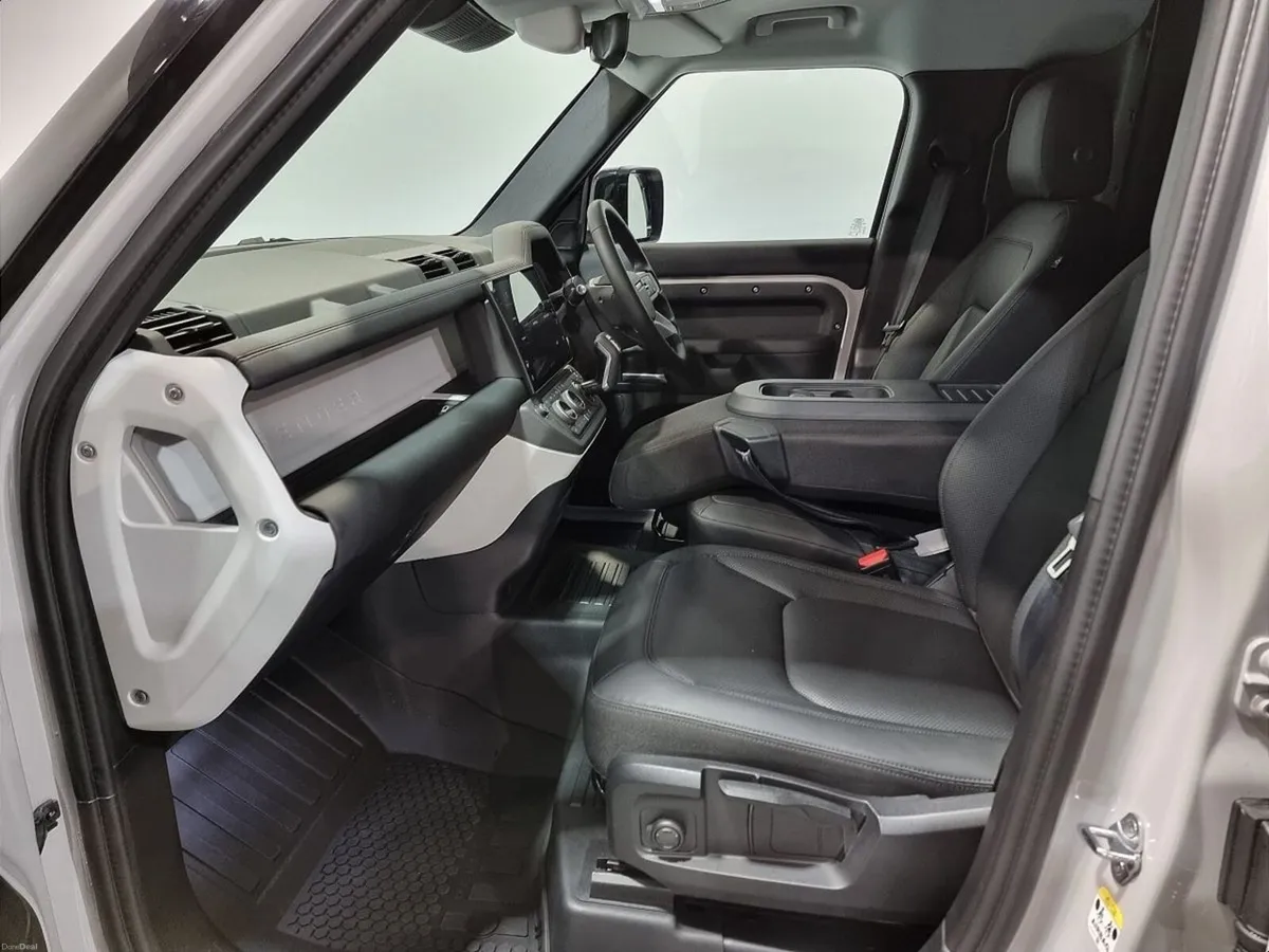 Land Rover Defender ** COMMERCIAL ** LONG BASE ** - Image 4