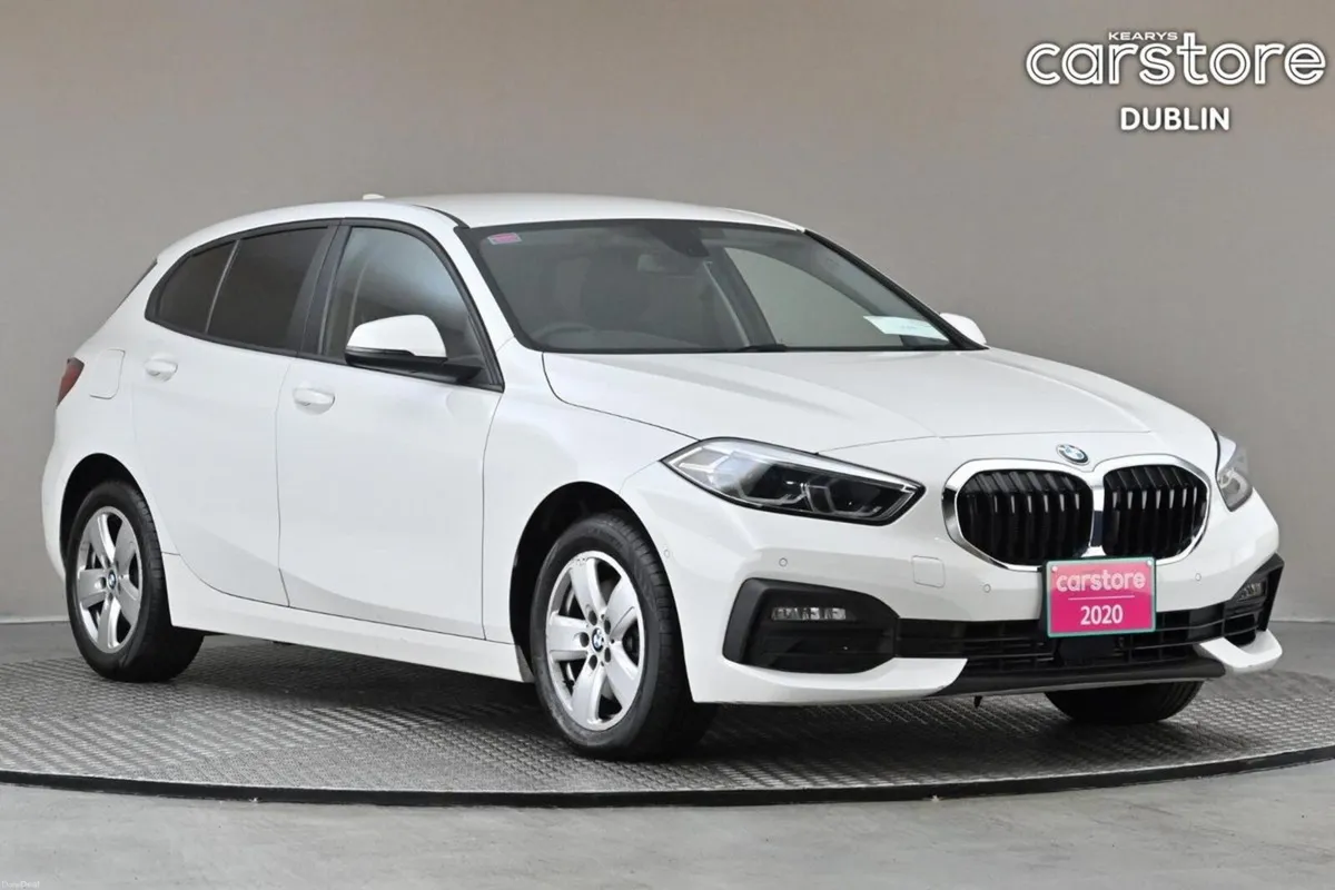 BMW 1-Series 118i AUTO **PARK SENSORS**REVERSE CAM - Image 1