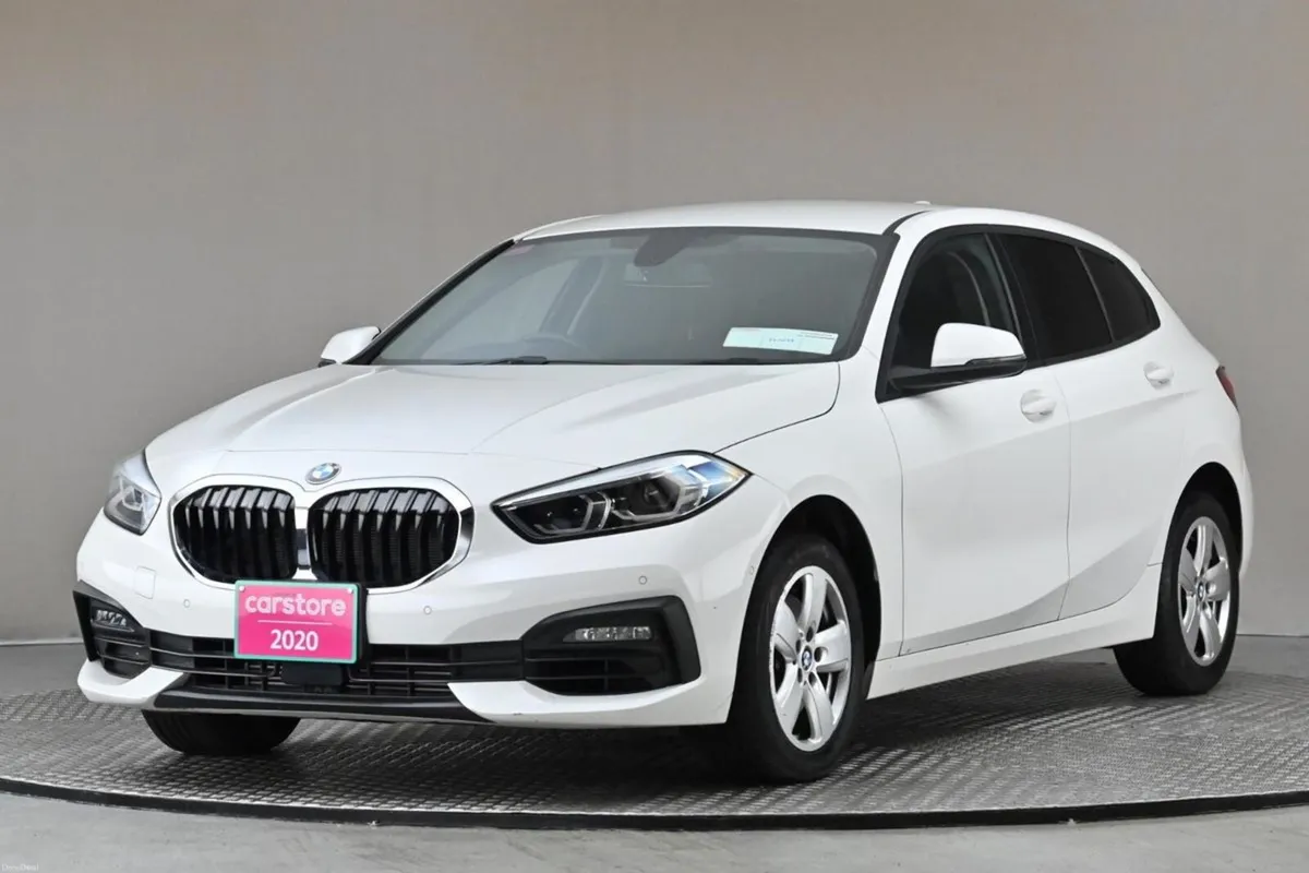 BMW 1-Series 118i AUTO **PARK SENSORS**REVERSE CAM - Image 3
