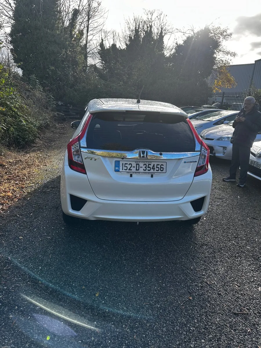 Honda Fit 2015 - Image 2