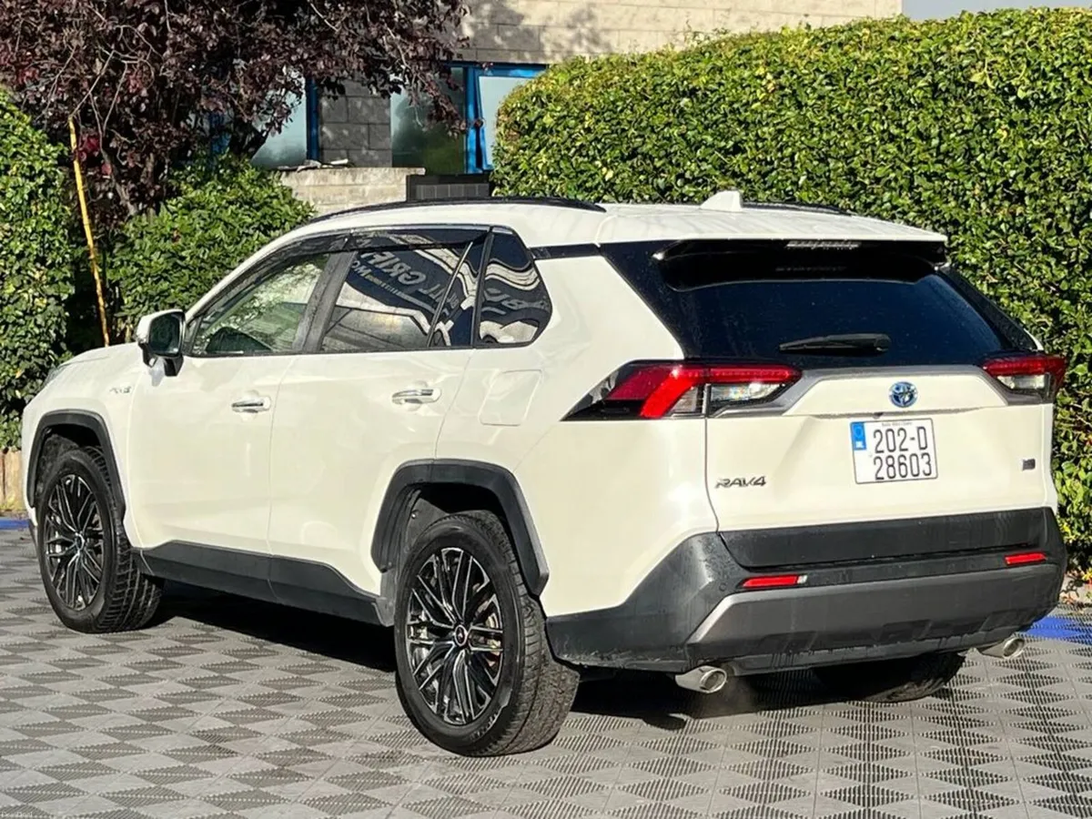 Toyota RAV4 G-SPEC 4WD 2.5 HYBRID AUTO // ADAPTIVE - Image 5