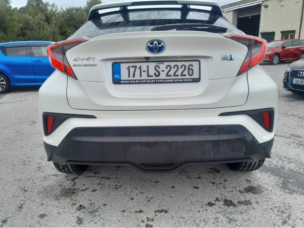 Toyota C-HR DAA-ZYX10 - Image 6