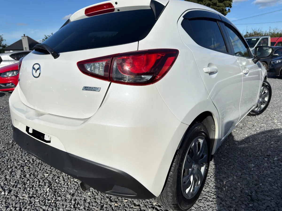 🔵 Mazda Demio/2 1.3 Petrol Automatic Low Km - Image 5