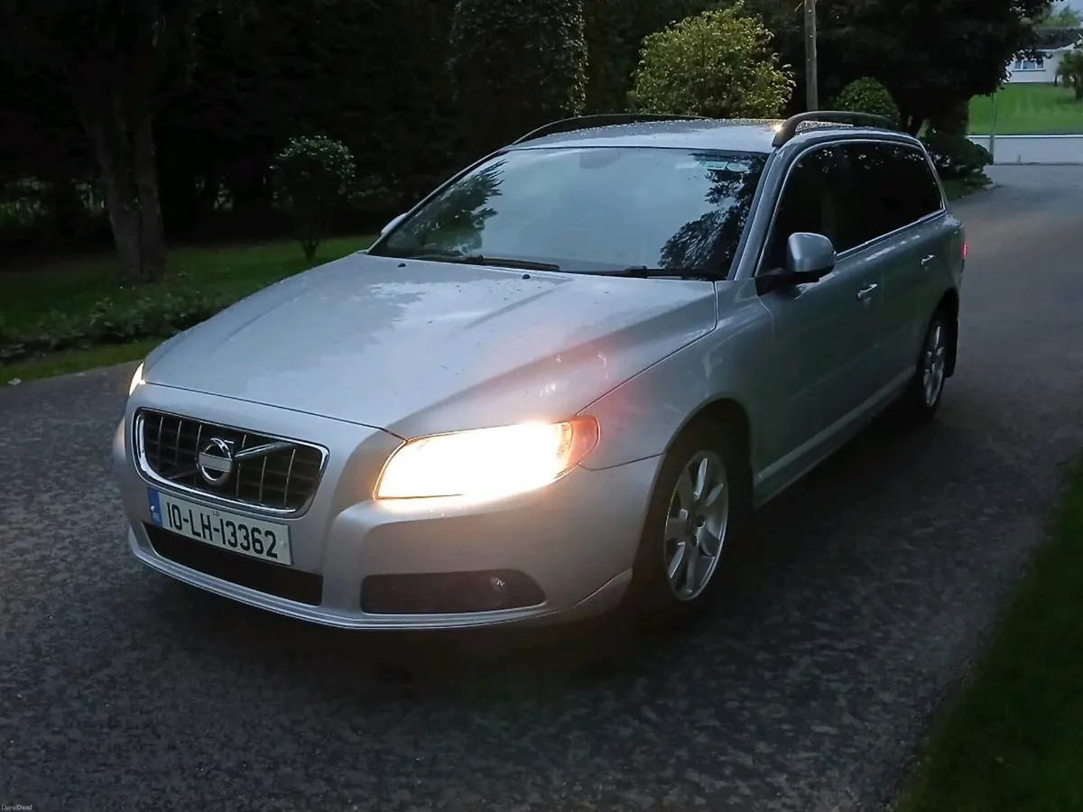 VOLVO V70 diesel new nct big speck - Image 5