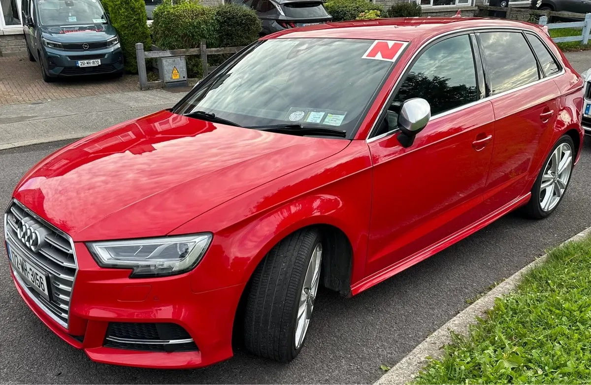 Audi S3 Stronic Quattro automatic - Image 3