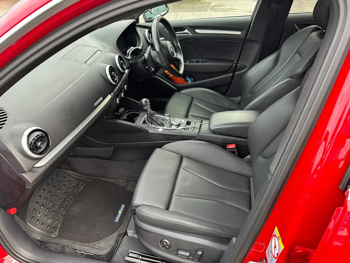 Audi S3 Stronic Quattro automatic - Image 6