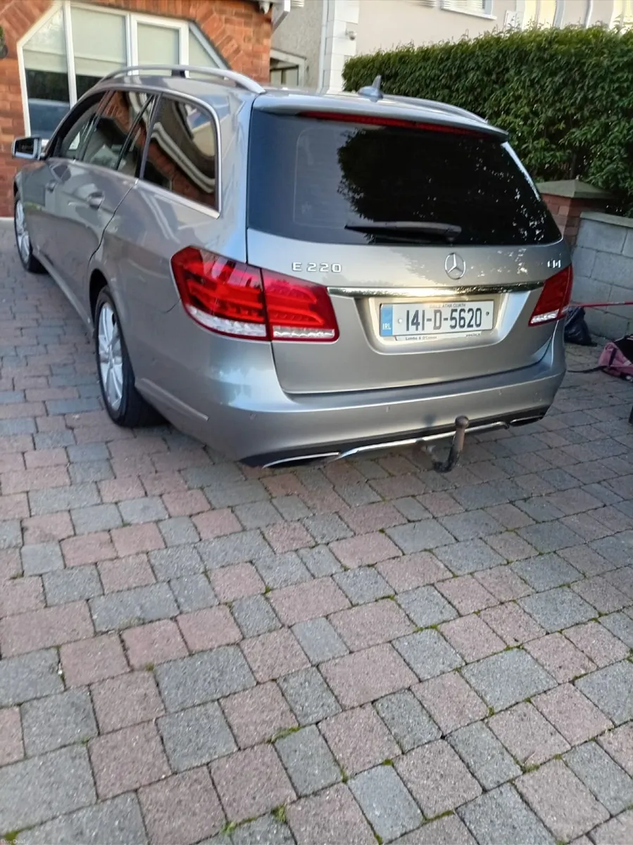 *2014 Mercedes-Benz E220 Estate – 7 Seater – Diese - Image 5