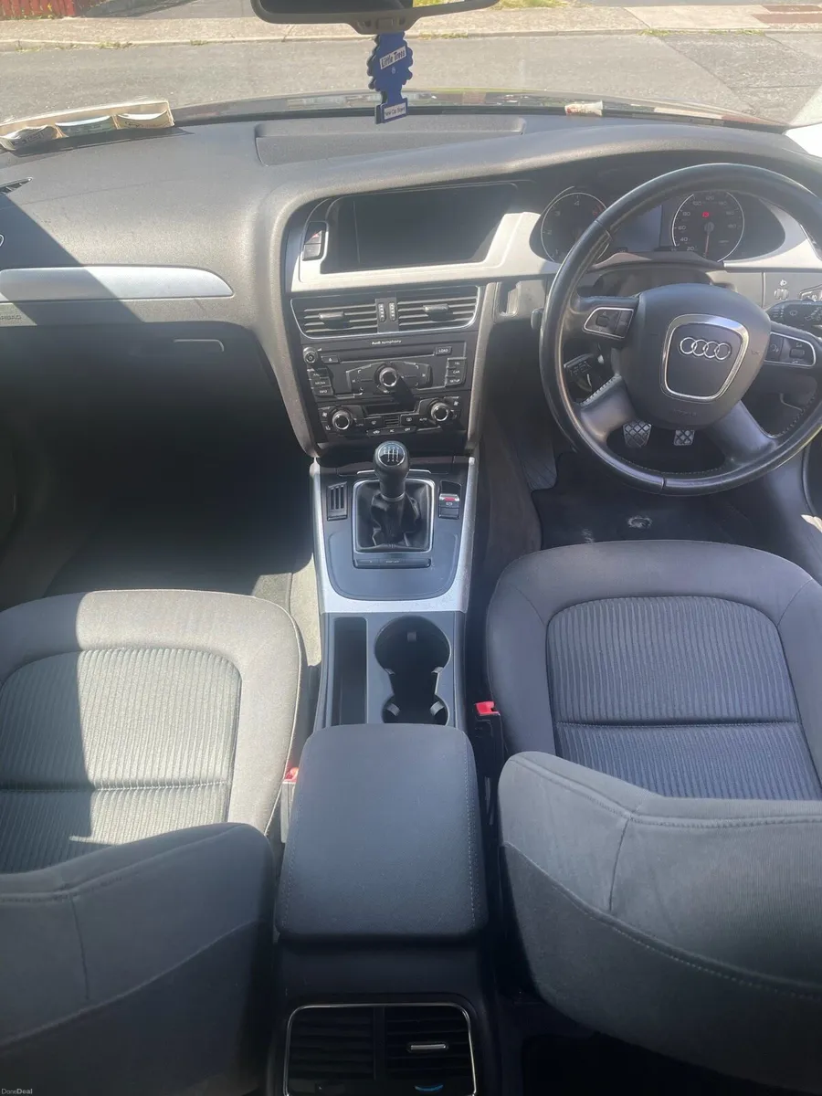 €3750 Audi A4 Avant 2.0TDI - Image 6