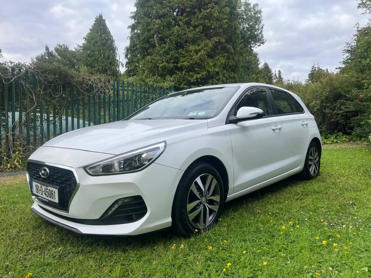 Hyundai i30 2019 automatic perfect condition - Image 2