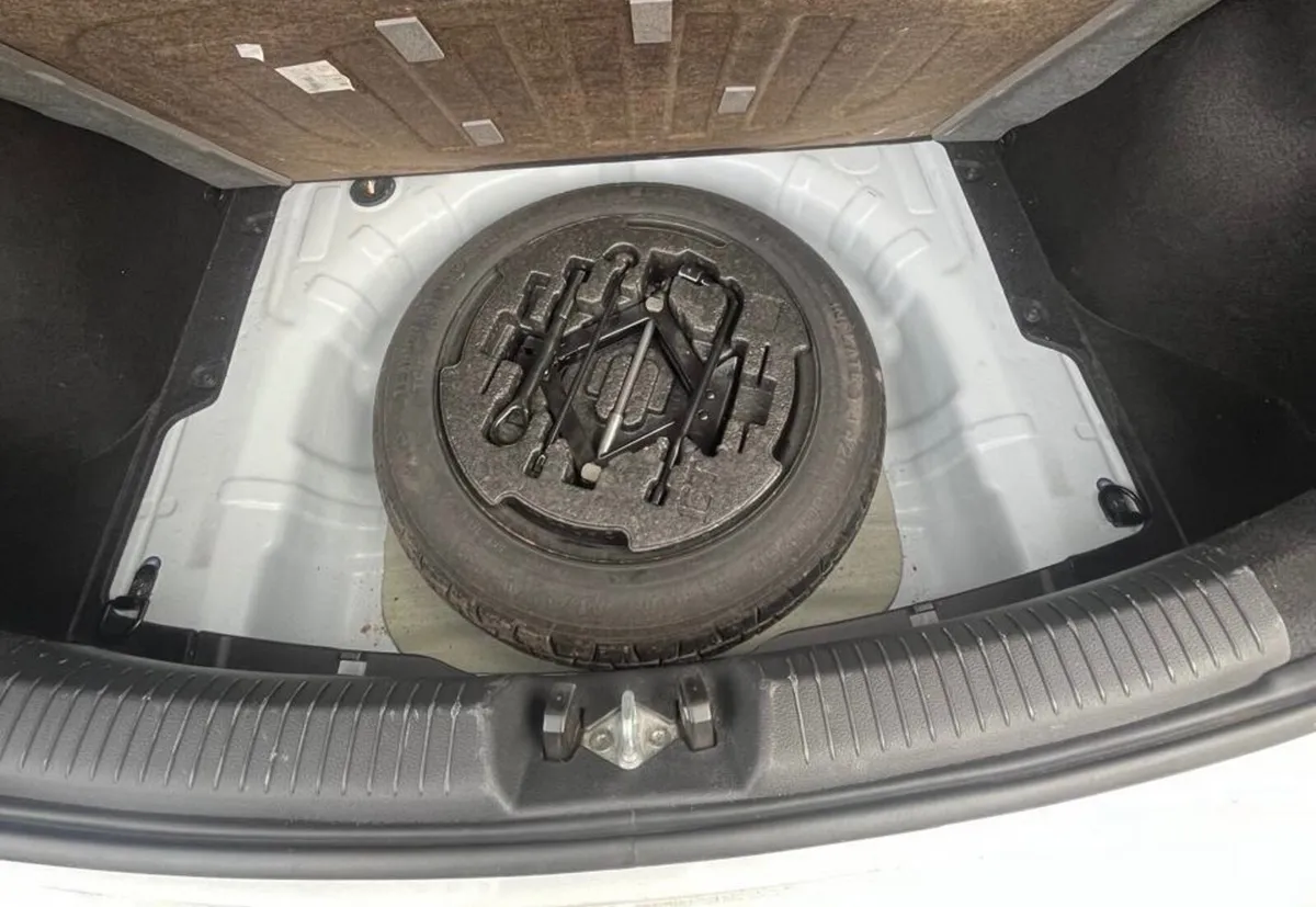 Hyundai i30 2019 automatic perfect condition - Image 6