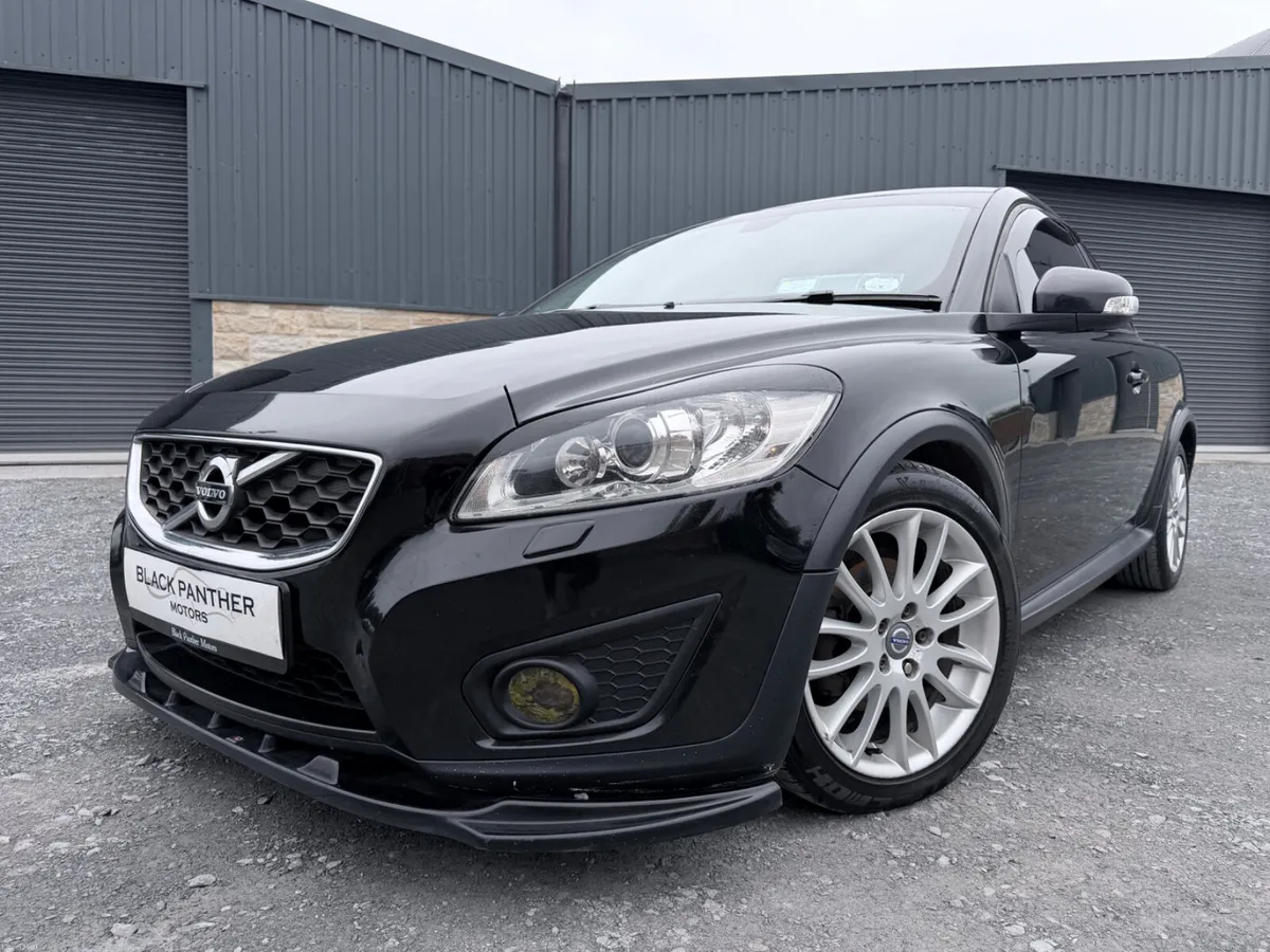 Volvo C30 12’ SE LUXURY 1.6 Diesel SPOTLESS HATCH - Image 2