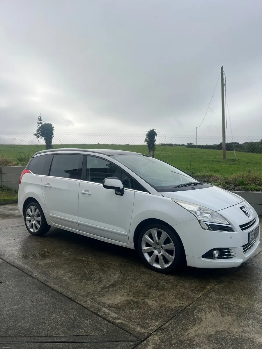 Peugeot 5008 2013 - Image 5