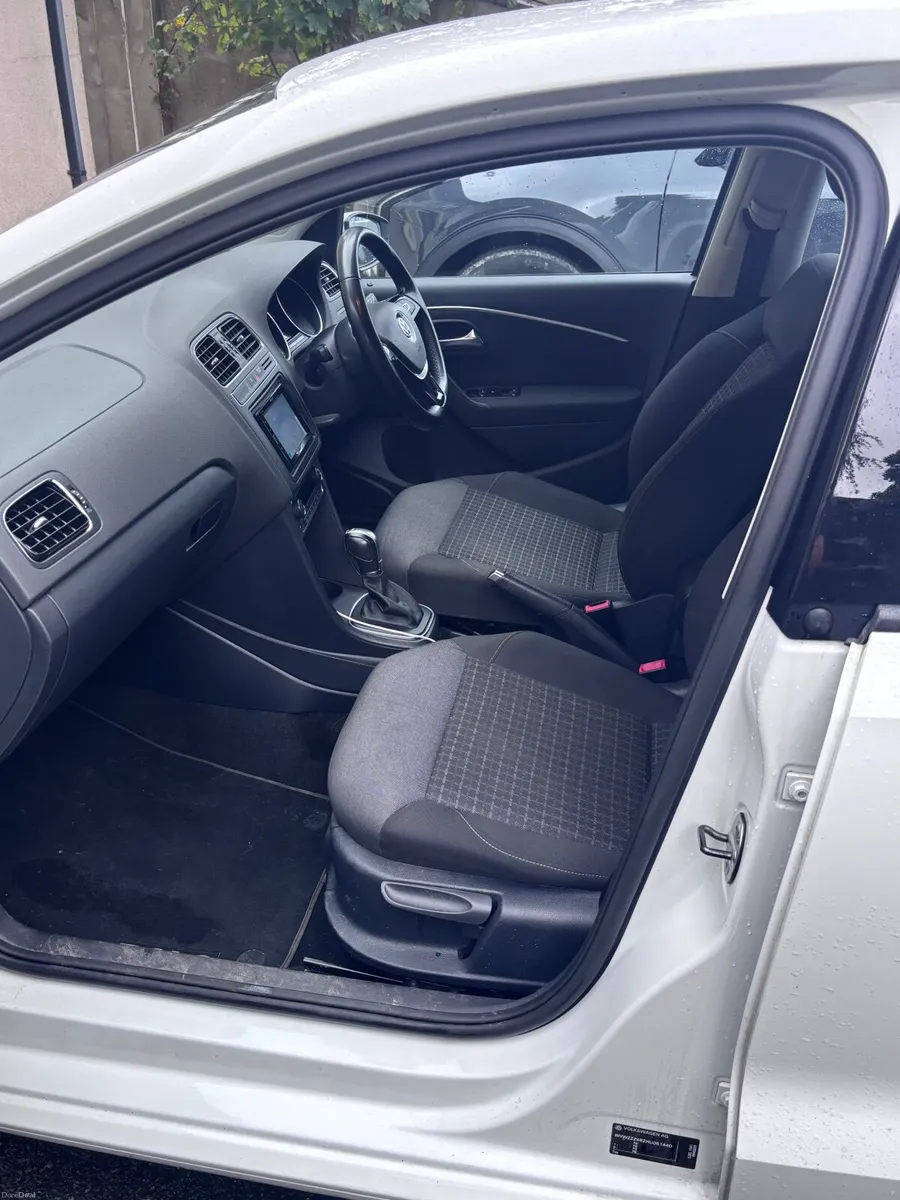 Volkswagen Polo 2017 - Image 5