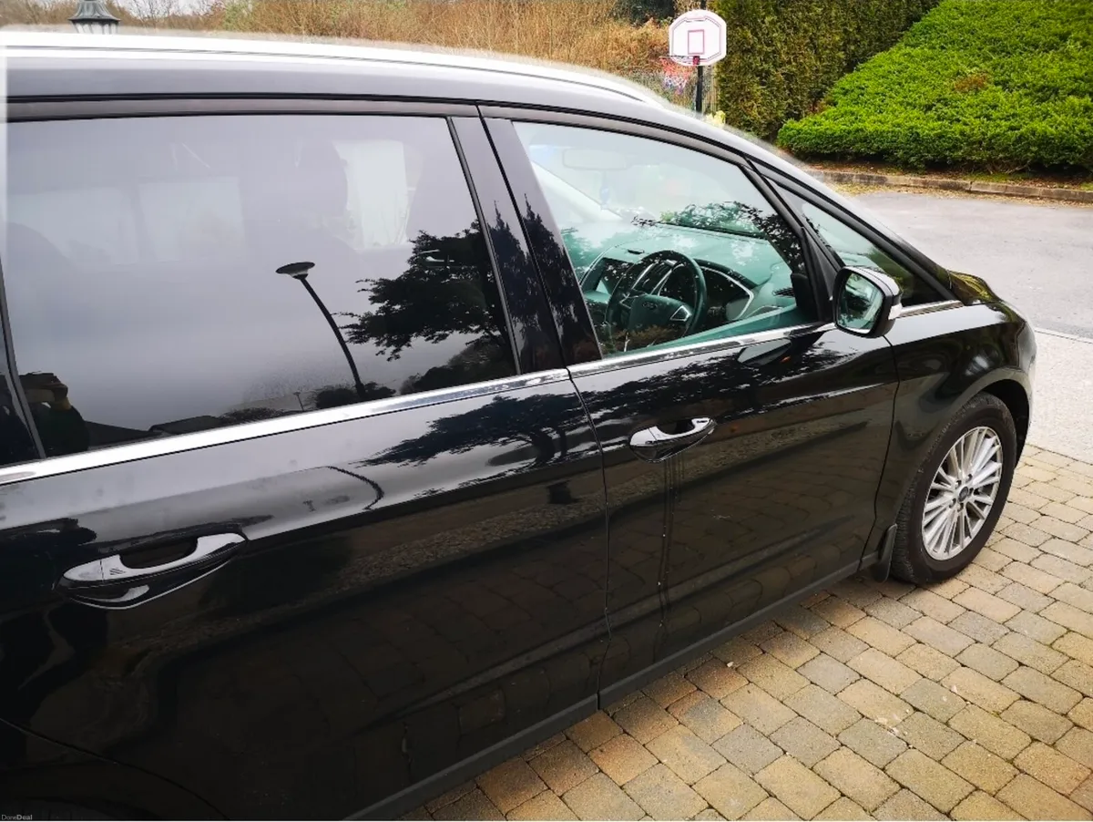 Ford Galaxy Titanium - Image 2