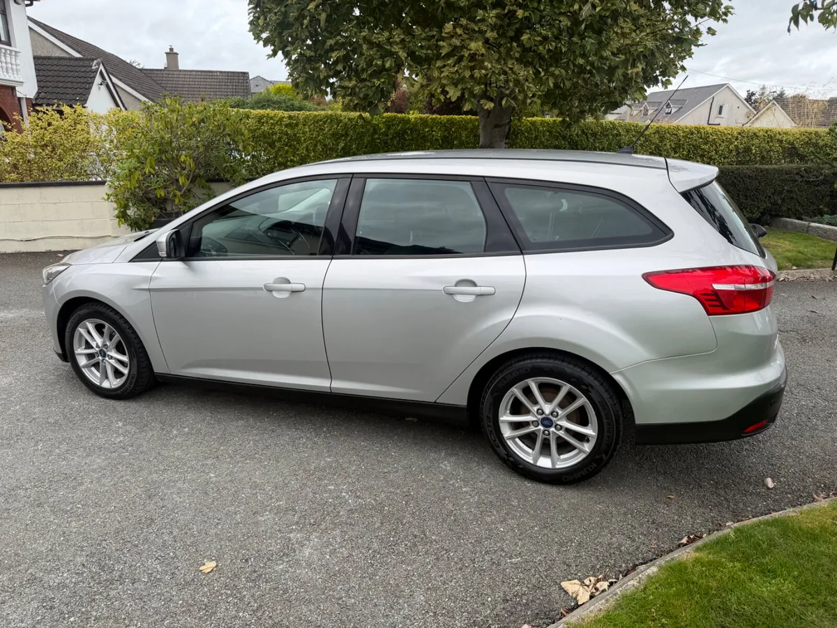 Ford Focus 2017 - Image 3