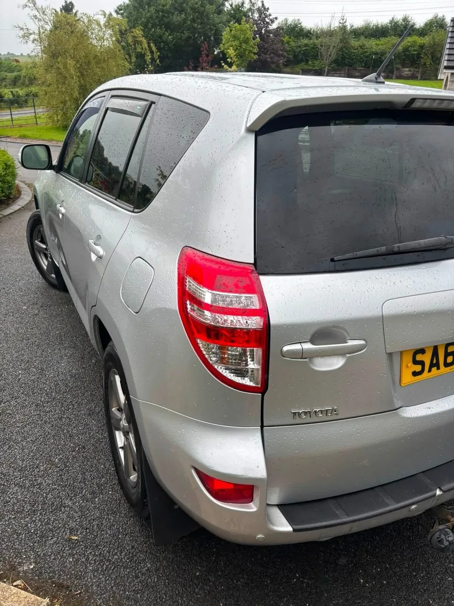 2012 Toyota Rav 4 - Image 2