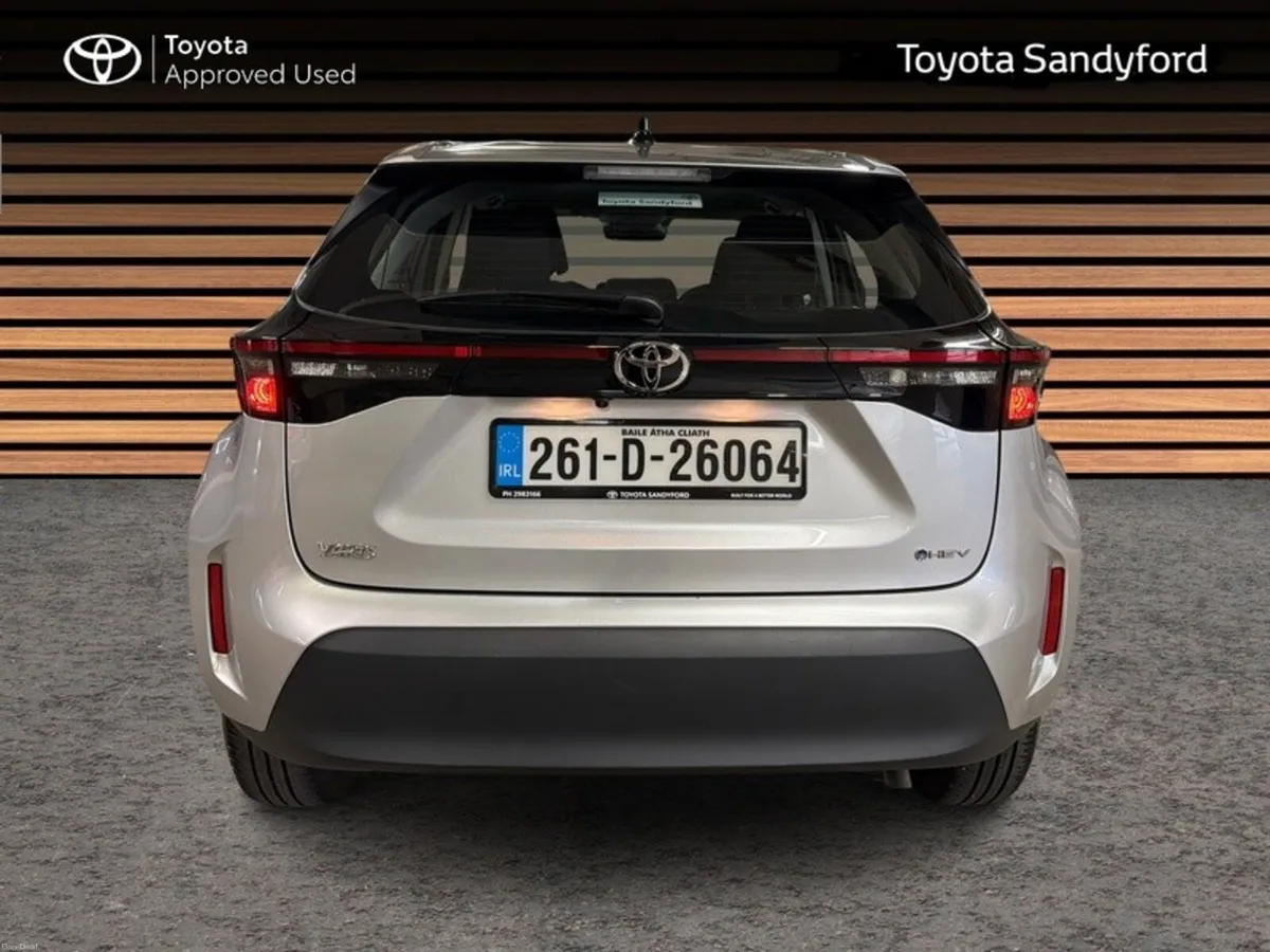 Toyota Yaris Cross LUNA HYBRID AUTOMATIC // REAR C - Image 4