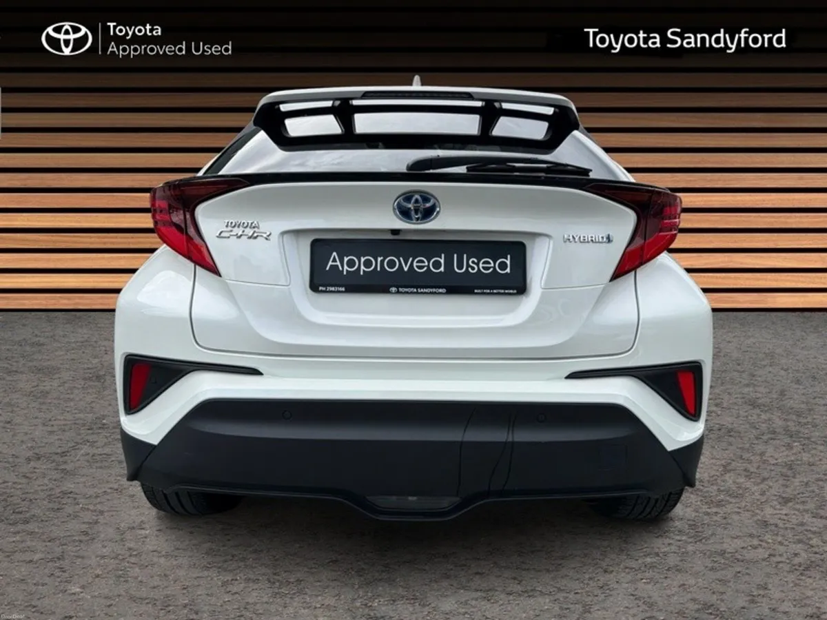 Toyota C-HR HYBRID SOL TOP SPEC // HEATED LEATHER - Image 4