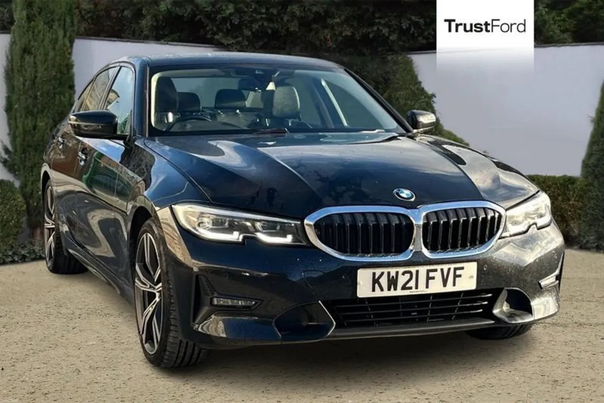 BMW 3-Series 320i Sport 4dr Step Auto - Image 1