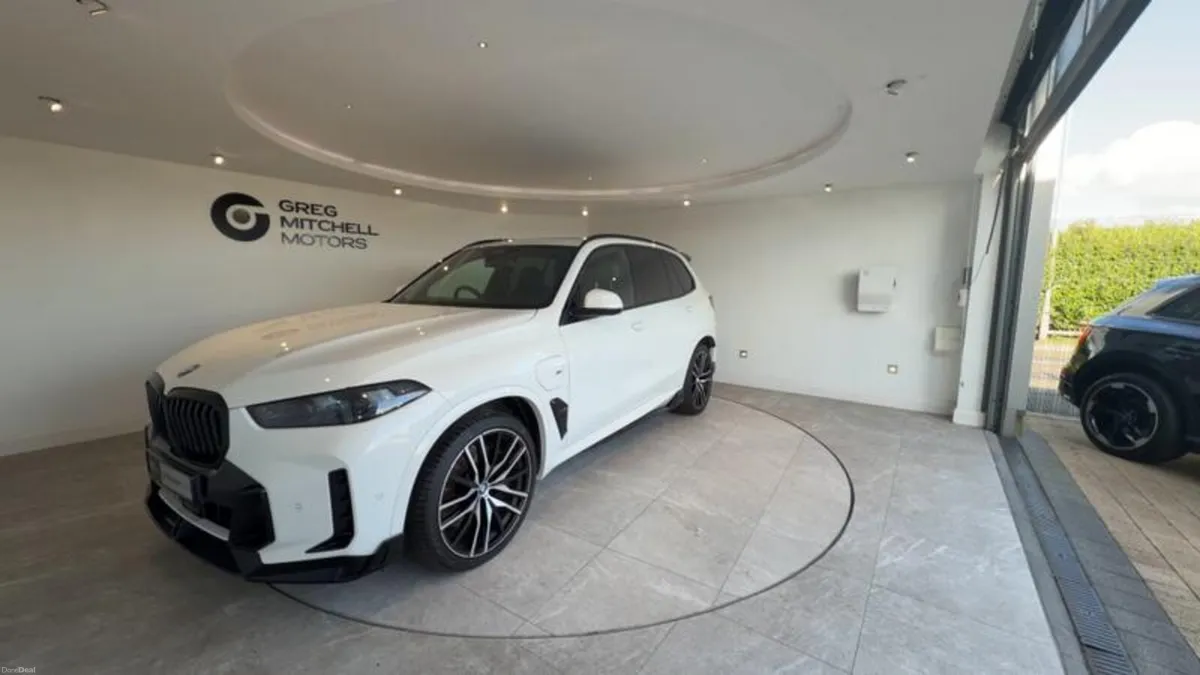 BMW X5 xDrive50e M Sport 5dr Auto - Image 3