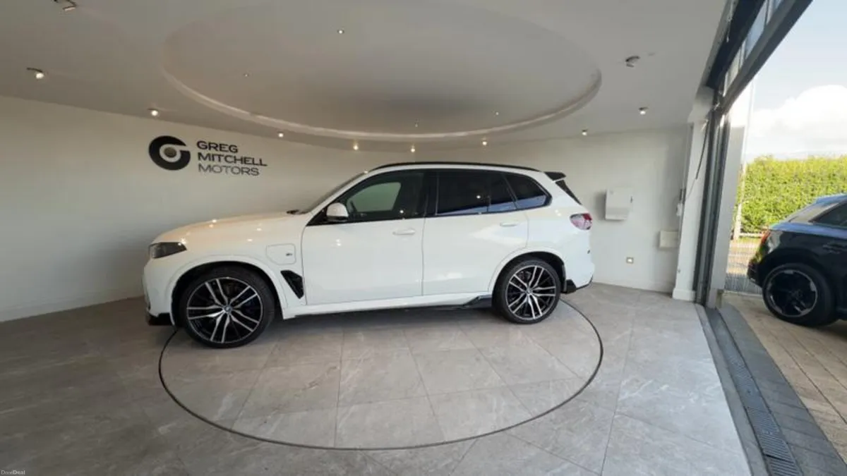 BMW X5 xDrive50e M Sport 5dr Auto - Image 4