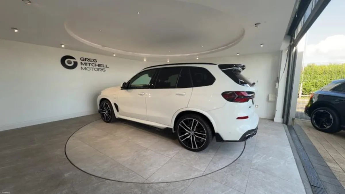 BMW X5 xDrive50e M Sport 5dr Auto - Image 5