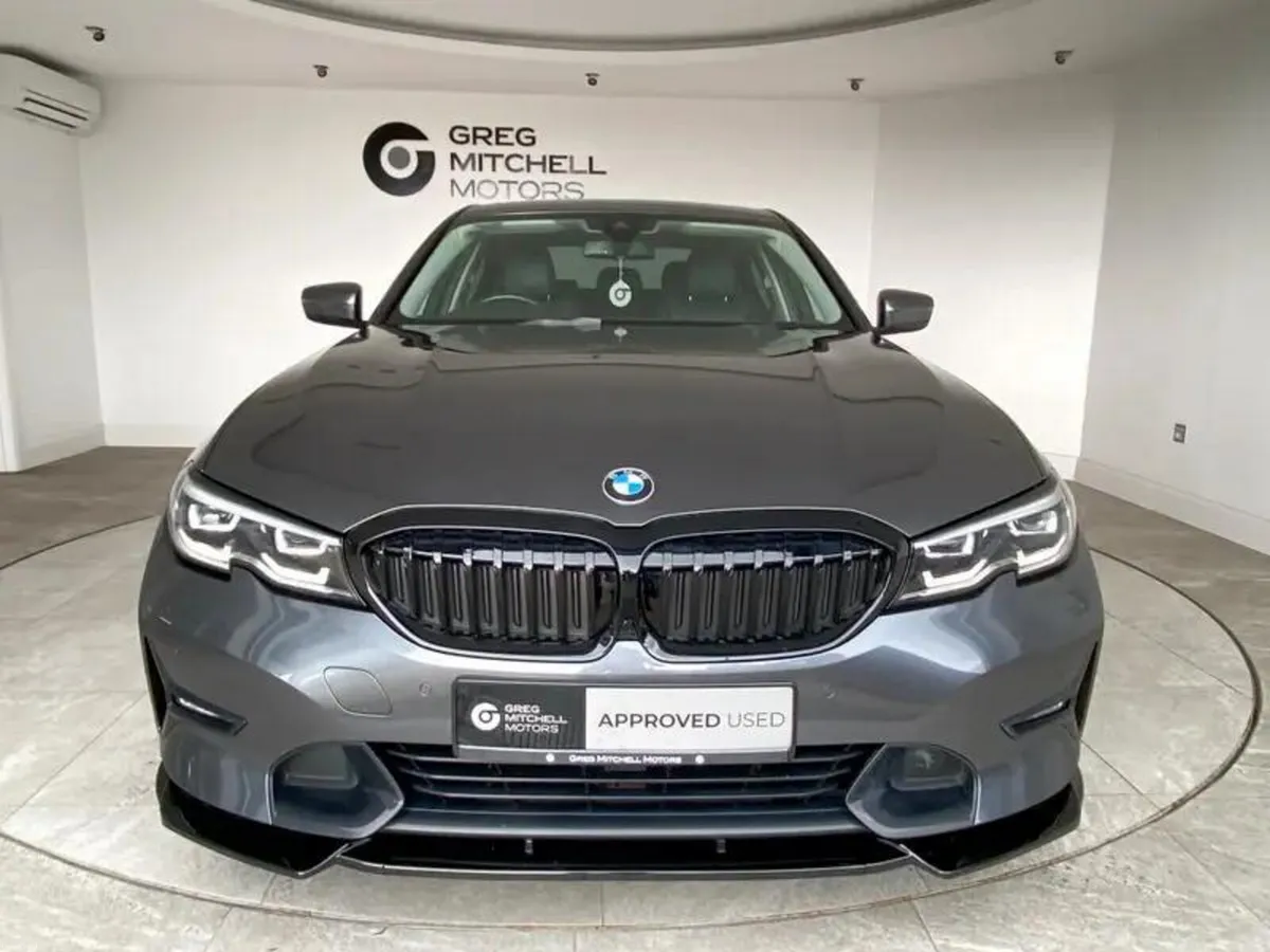BMW 3-Series 318d Sport 4dr Step Auto - Image 2