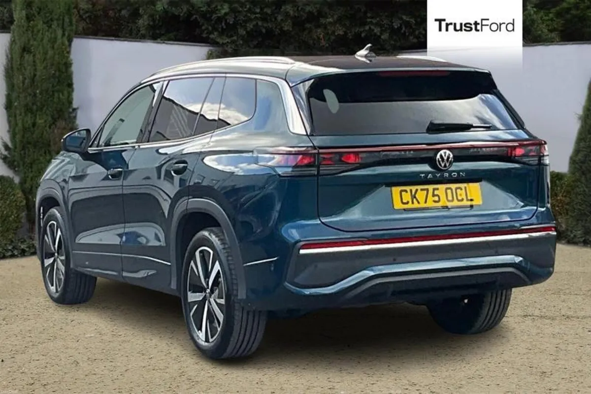 Volkswagen Tayron 2.0 TDI Elegance 5dr DSG7 [7 Sea - Image 2