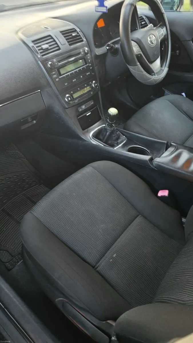 Toyota Avensis - Image 4