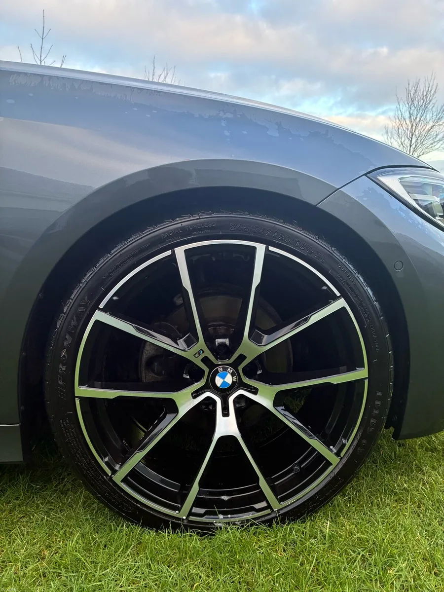 2019 BMW 320d Pristine M-Sport - Image 2