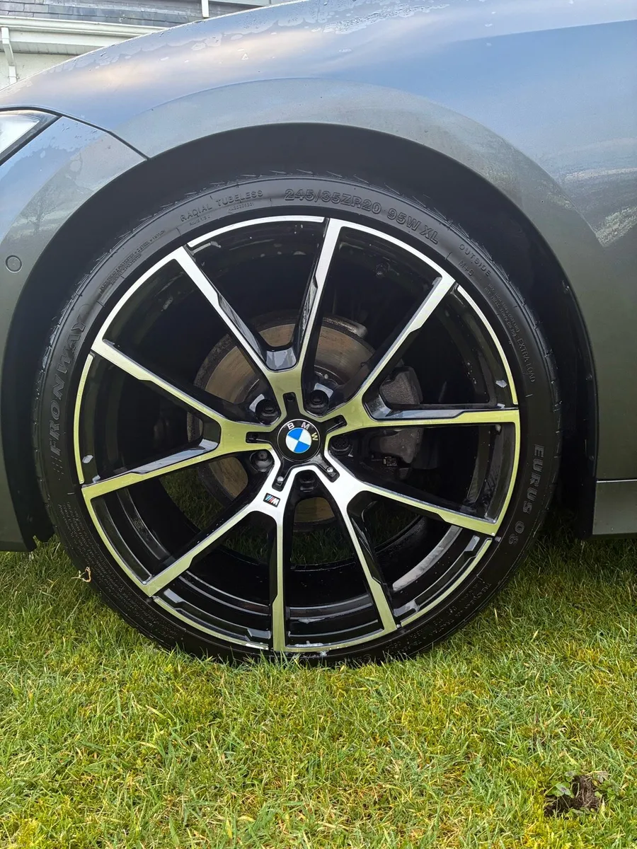 2019 BMW 320d Pristine M-Sport - Image 3