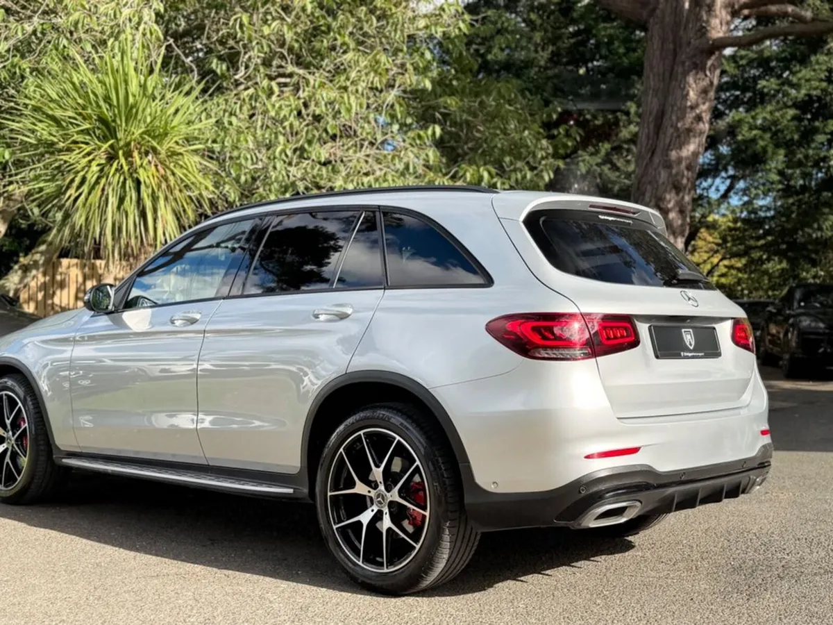 Mercedes-Benz GLC 220d AMG Sport Night Edition - Image 6