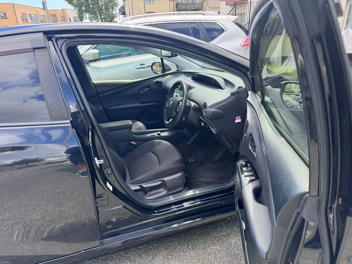 Toyota Prius 2021 - Image 6