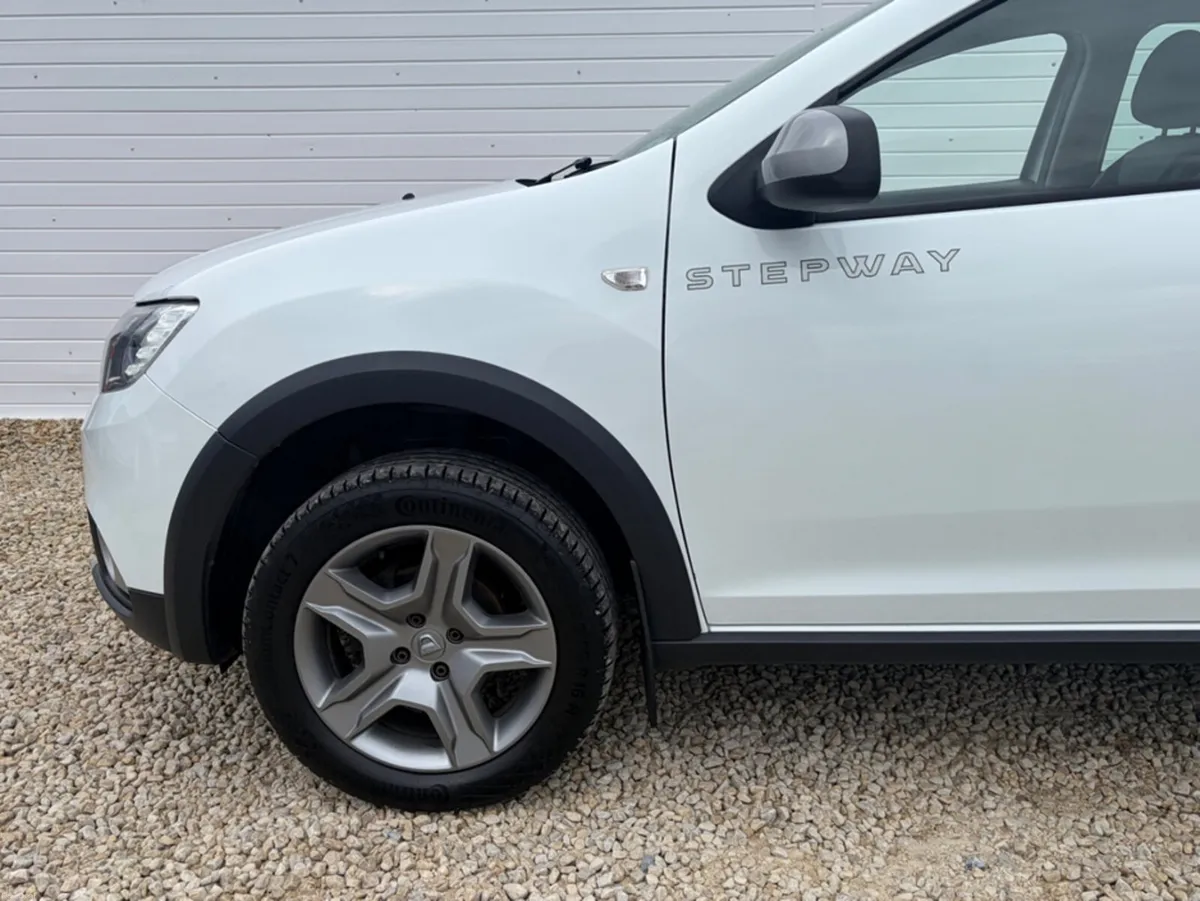 Dacia Sandero STEPWAY ALTERNATIVE TC TCE 90 MY1 - Image 3