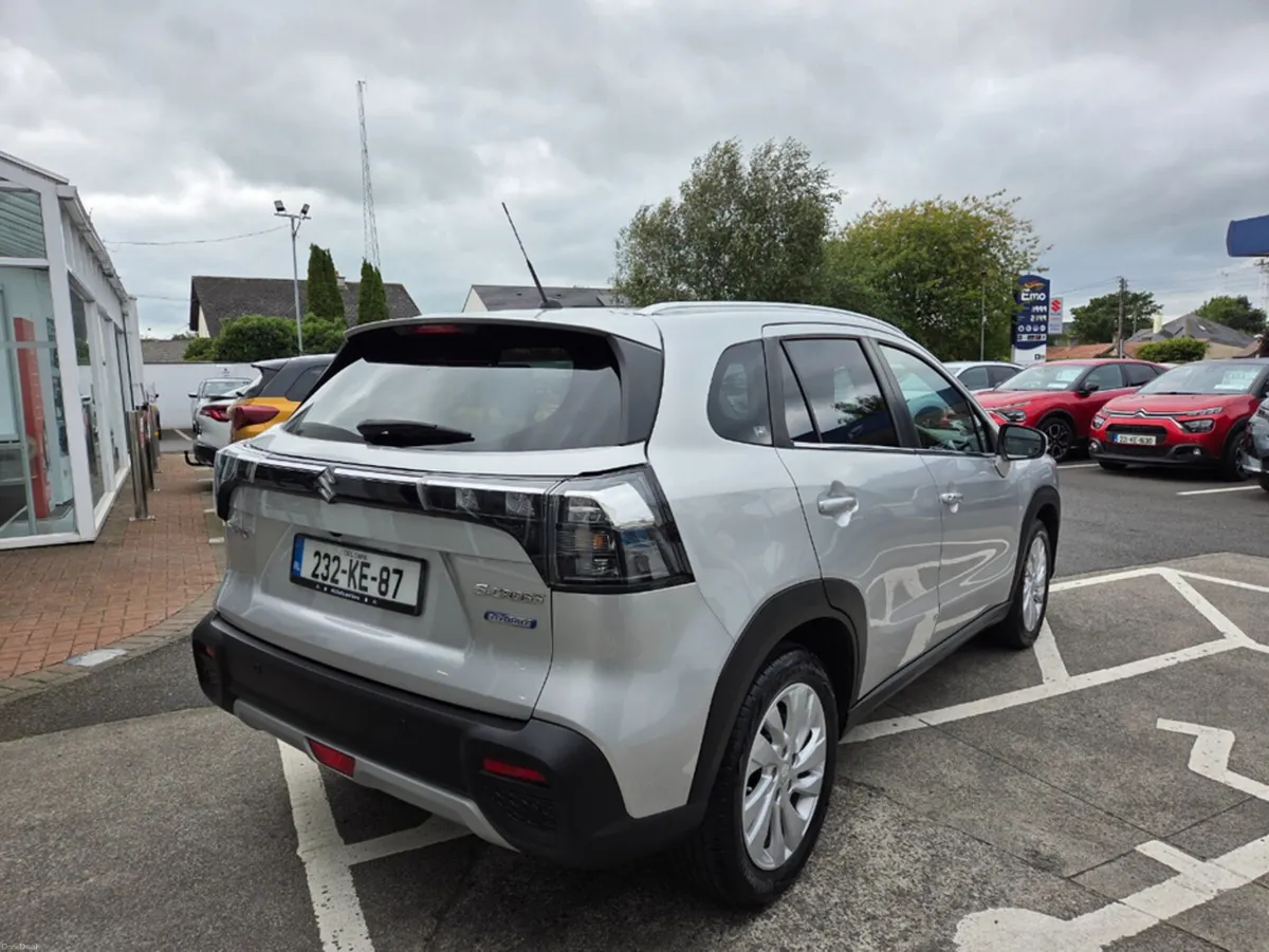 Suzuki SX4 S-Cross 1.4 BOOSTERJET MIL MOTION 5DR - Image 3
