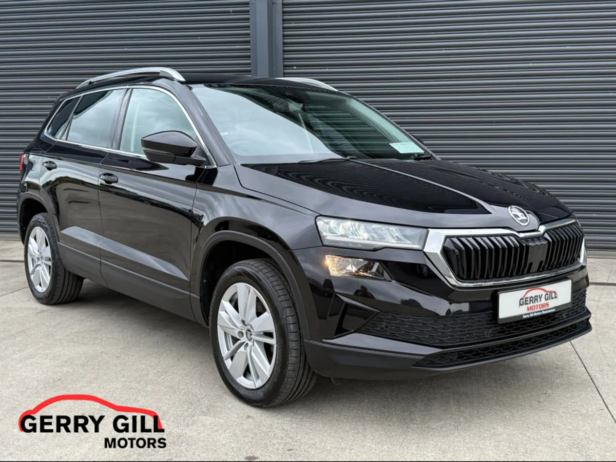 Skoda Karoq SELECTION 2.0 TDI 115HP  * Reverse Cam - Image 1