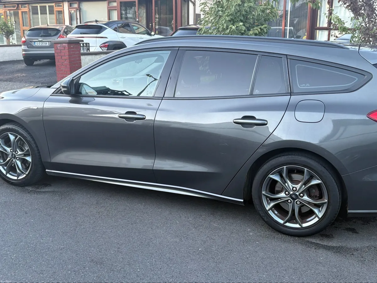Ford Focus 2020 - Image 6