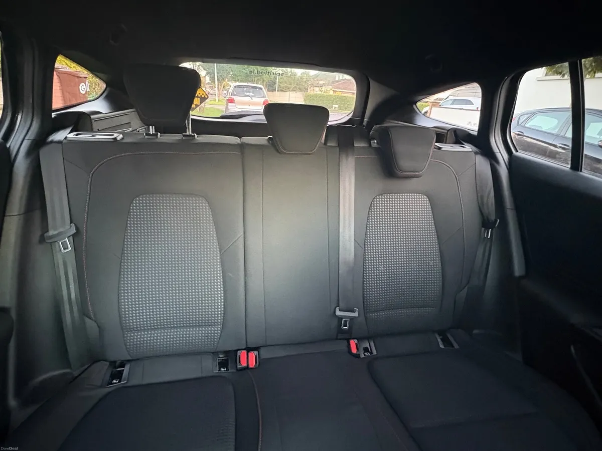 Ford Focus 2020 - Image 2