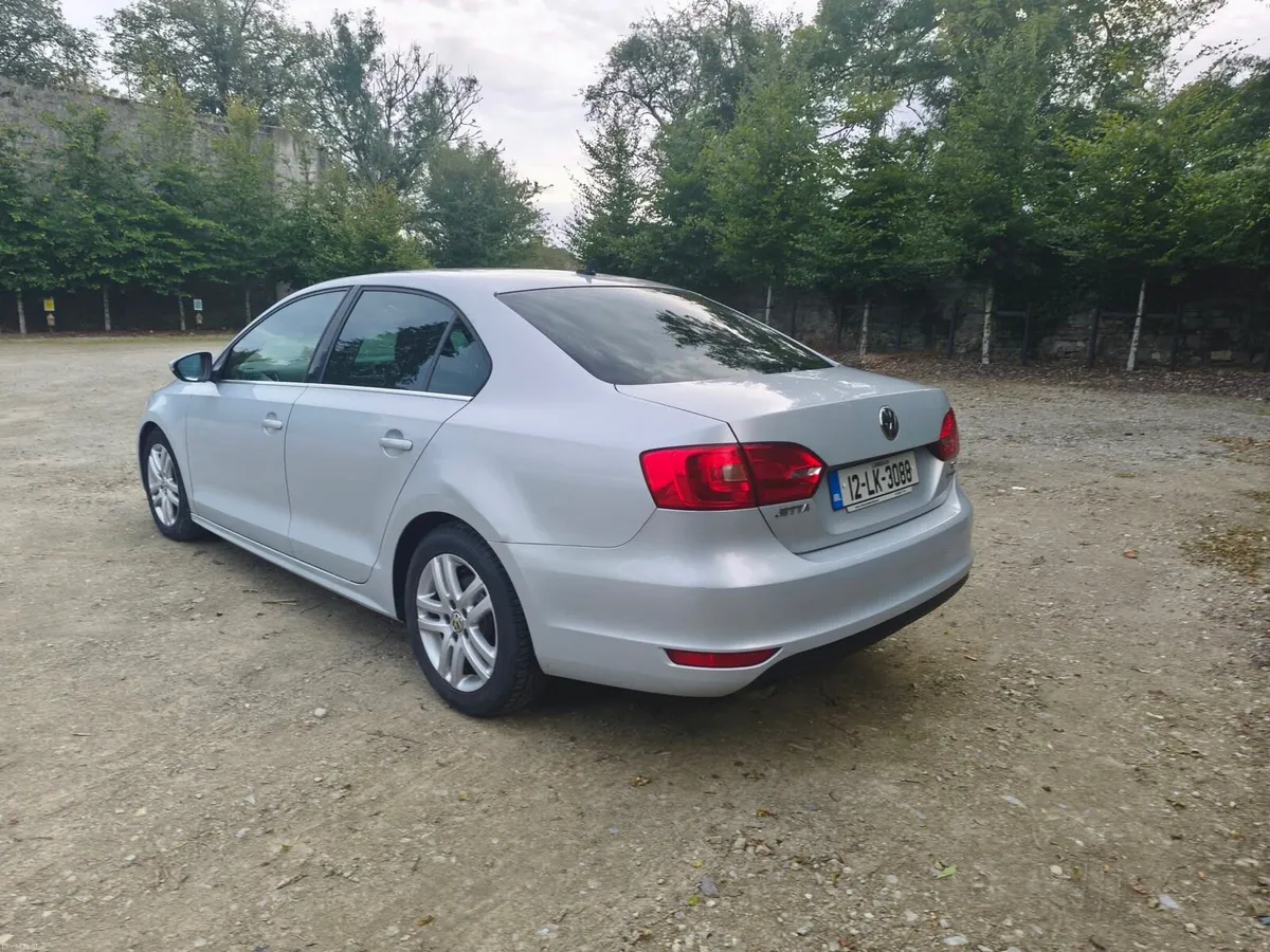 12 VW JETTA 1.6TDI FRESH NCT - Image 5