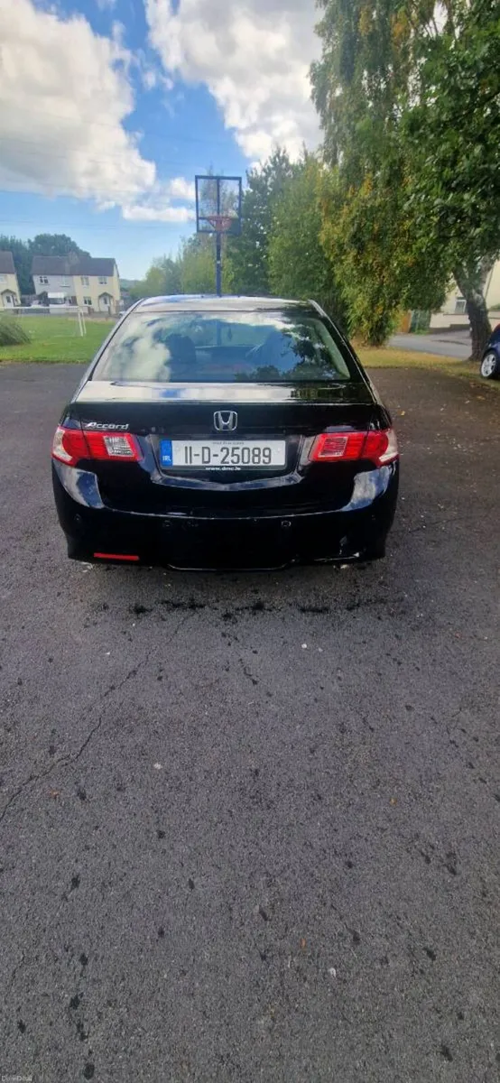 Honda accord 2.2  i-dtec 2011 - Image 5