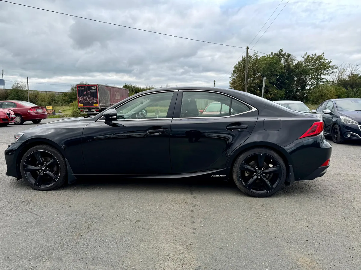 Lexus IS 300H F Sport 2.5L Petrol Hybrid Automatic - Image 5