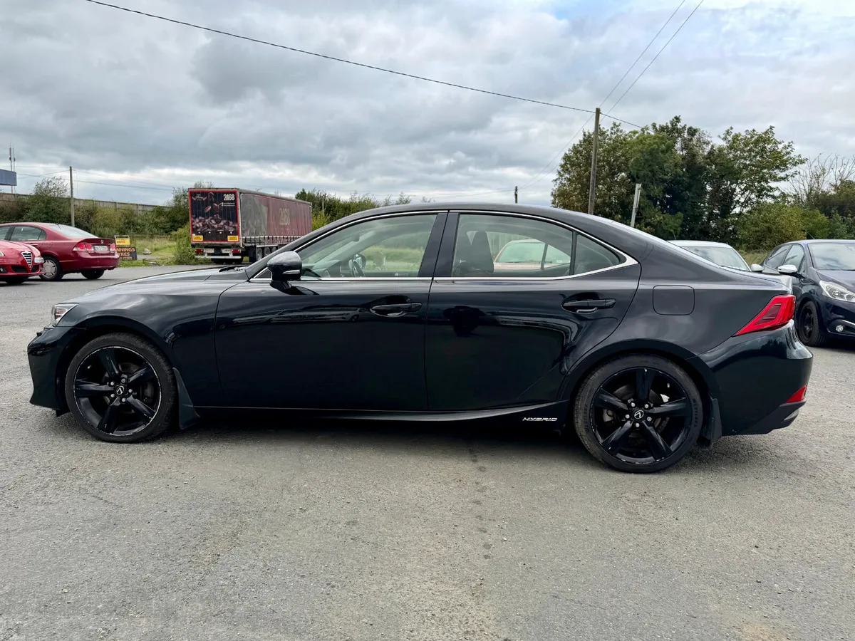 Lexus IS 300H F Sport 2.5L Petrol Hybrid Automatic - Image 4