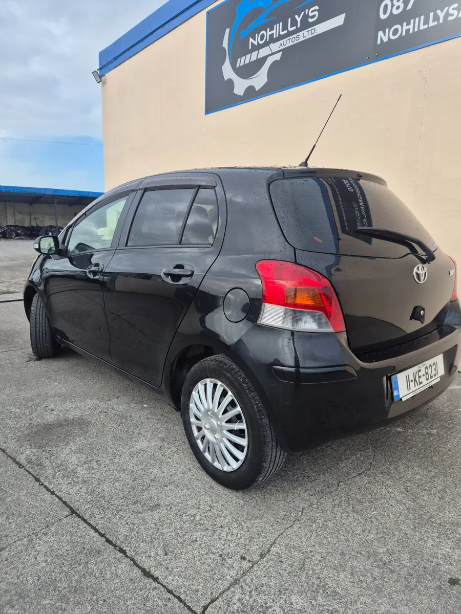 Toyota Vitz 2011 - Image 6