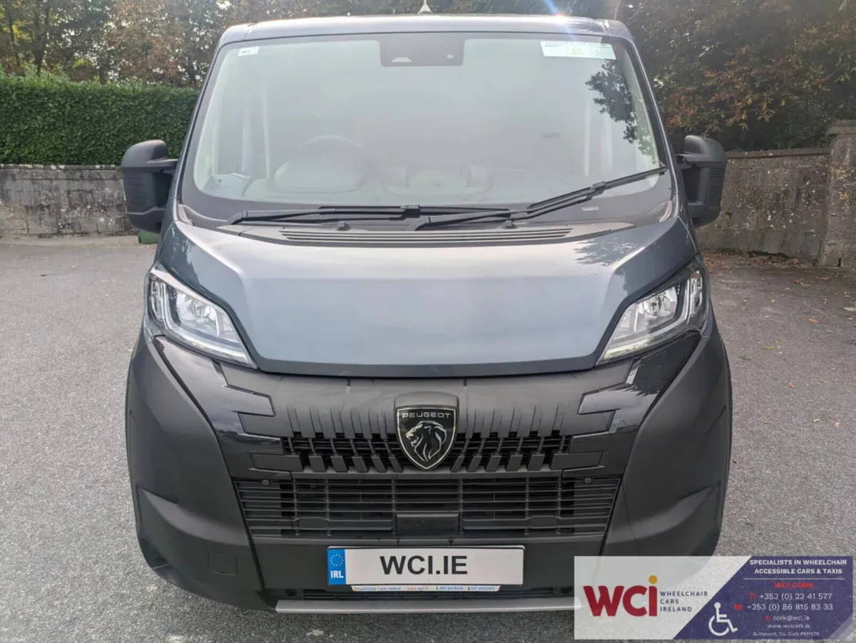 Wheelchair Accessible 251 Peugeot Boxer 2.2 Diesel - Image 3